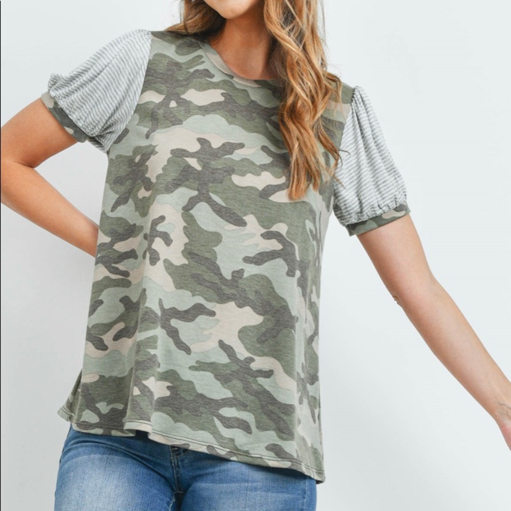 Camo Stripped Puff Sleeve Top